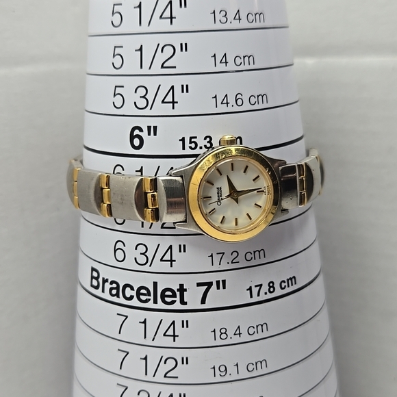 Womens Caravelle Bulova Gold Silver Two Tone Watch 45L03 Petite New Battery - Picture 6 of 9